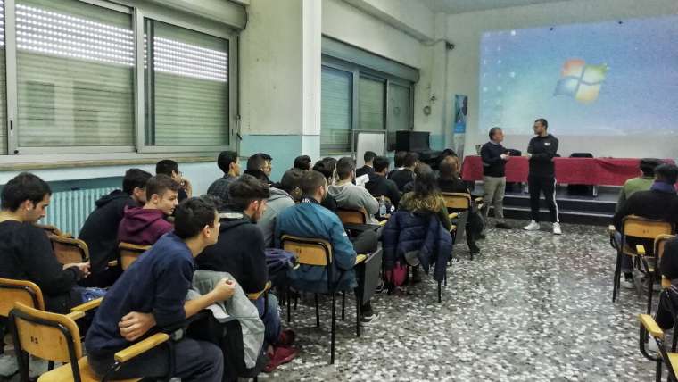 Happy Network incontra i ragazzi dell’Istituto Tecnico Marconi